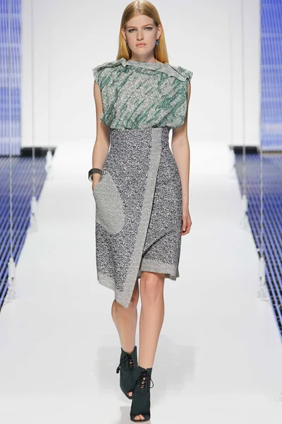 Look 38